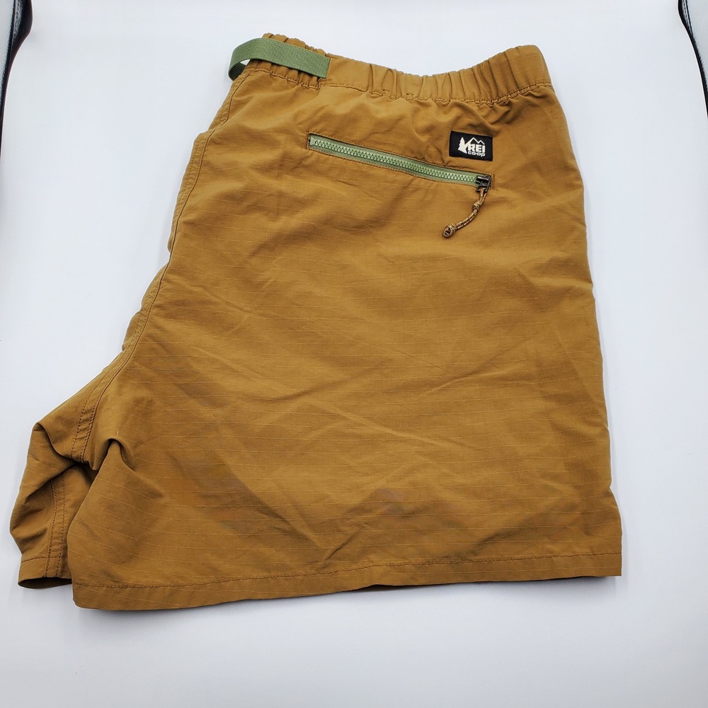 REI Co-op Mens XL Brown Ripstop Hiking Shorts Elastic Waist Belt 5in Flaw